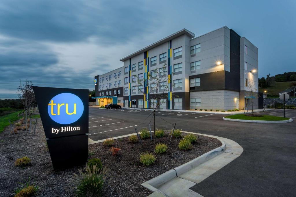 Tru By Hilton Radford photo 1