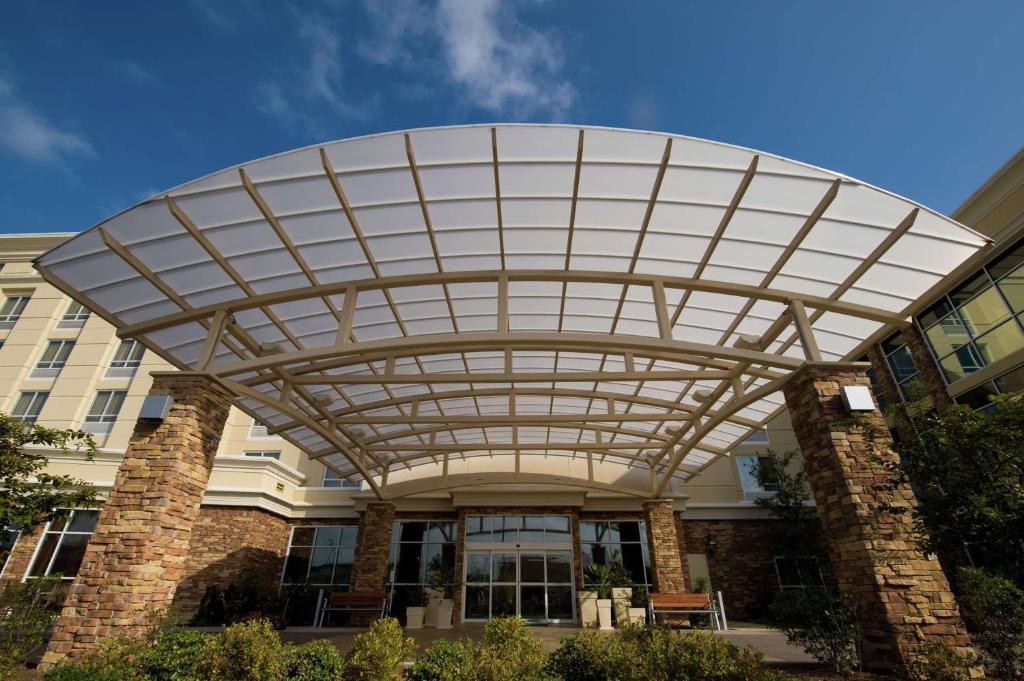 DoubleTree by Hilton North Charleston - Convention Center photo 1