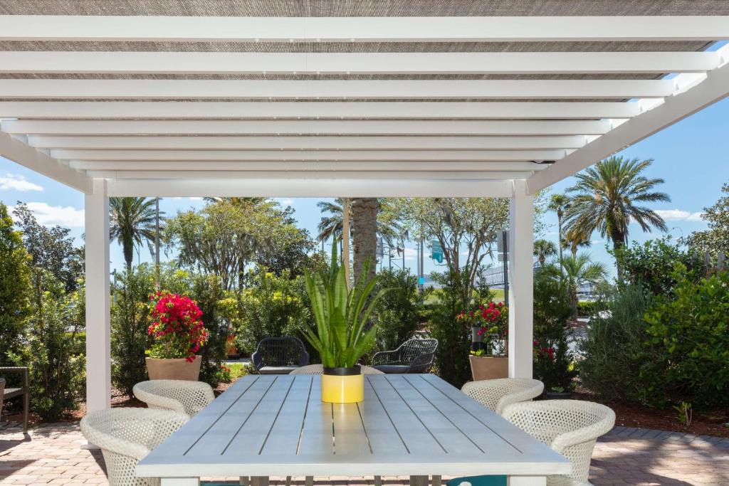 Hilton Garden Inn Daytona Beach Airport photo 1