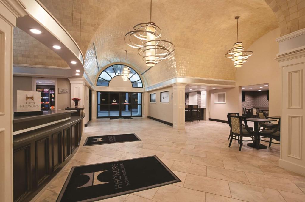 Embassy Suites Corpus Christi photo 4