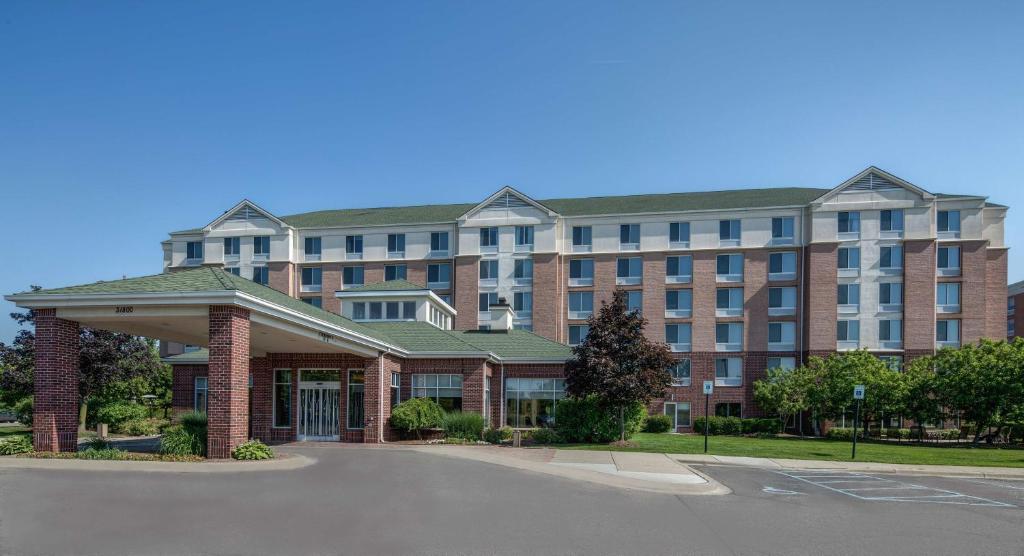 Hilton Garden Inn Detroit Metro Airport image