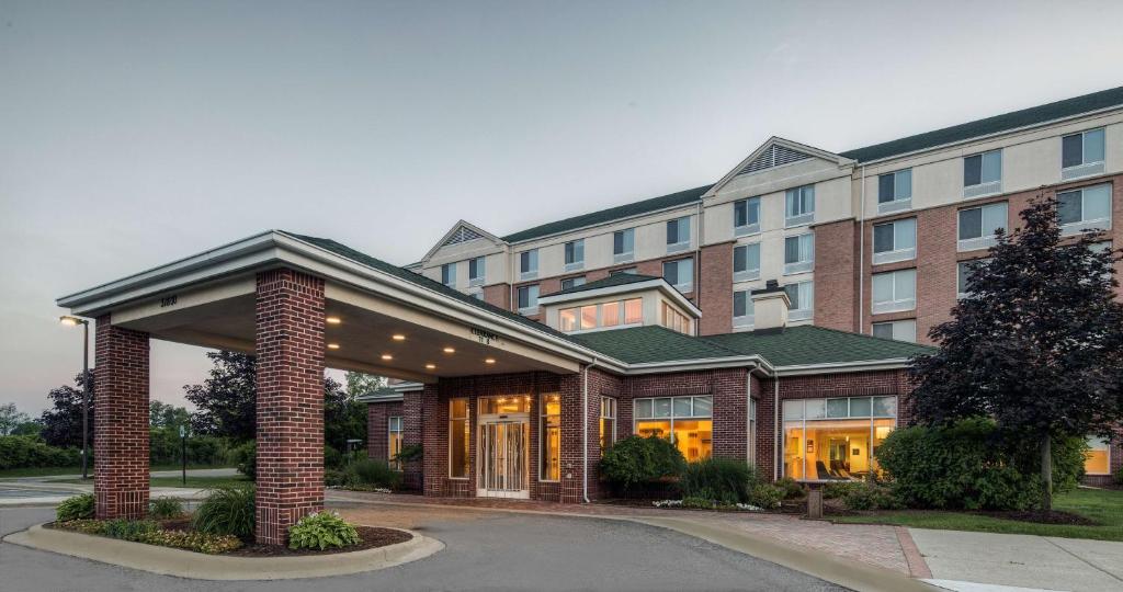 Hilton Garden Inn Detroit Metro Airport photo 2