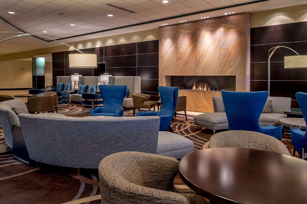 Hilton St. Louis at the Ballpark photo 4
