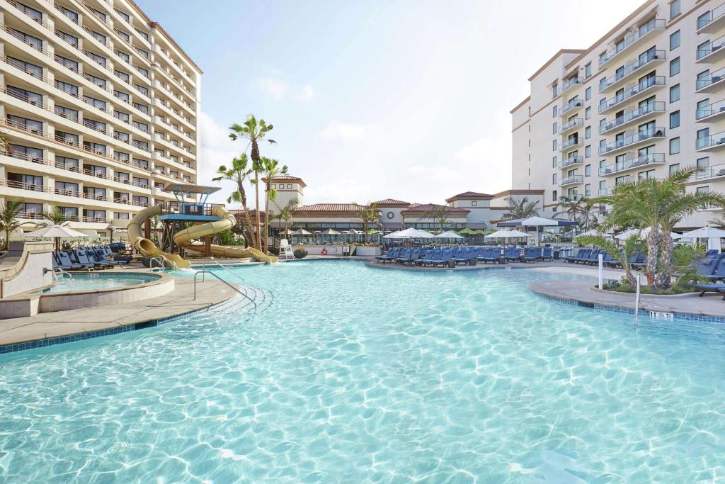 The Waterfront Beach Resort, A Hilton Hotel image