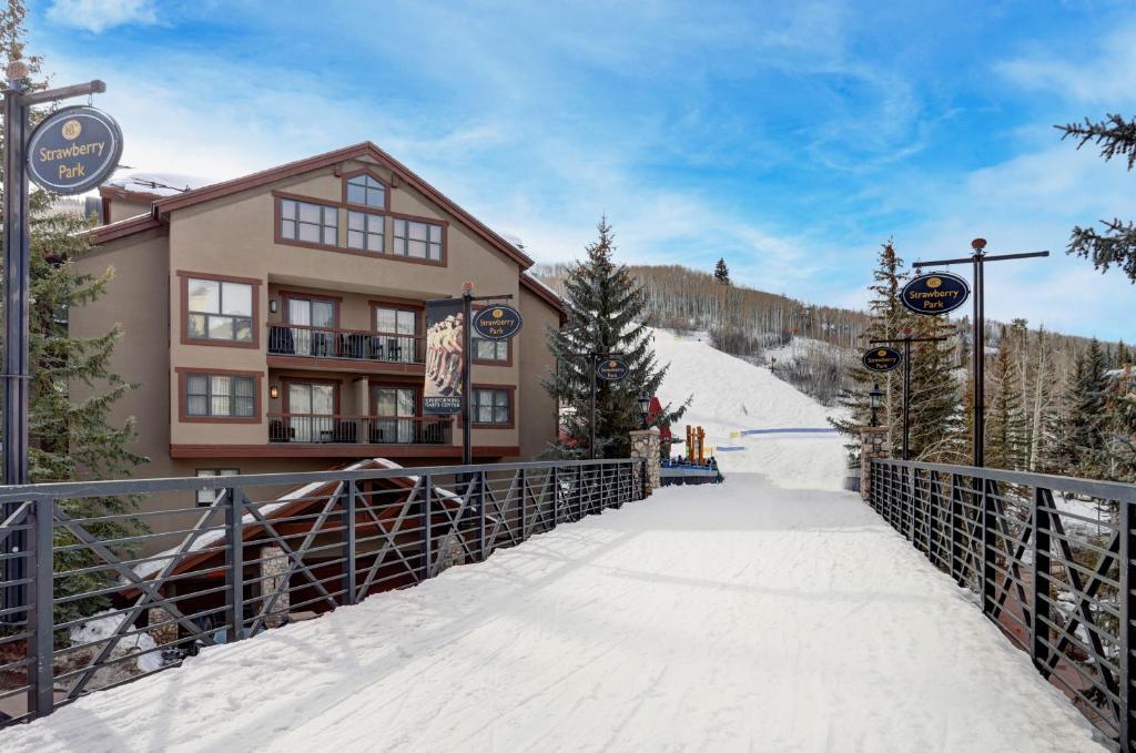 The Osprey at Beaver Creek, a RockResort photo 2