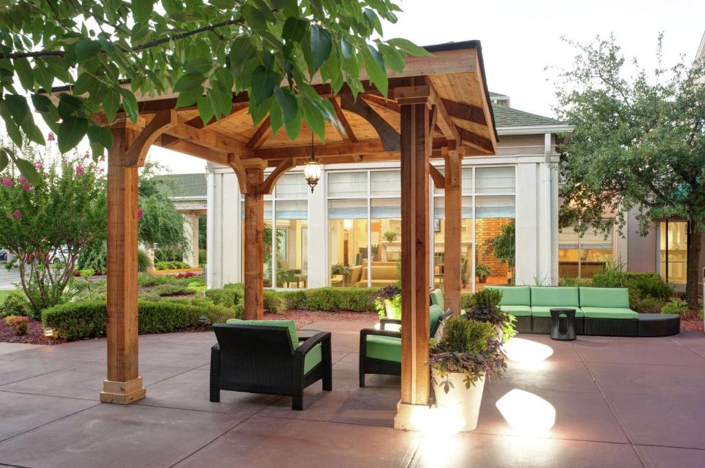 Hilton Garden Inn Tulsa Airport photo 3