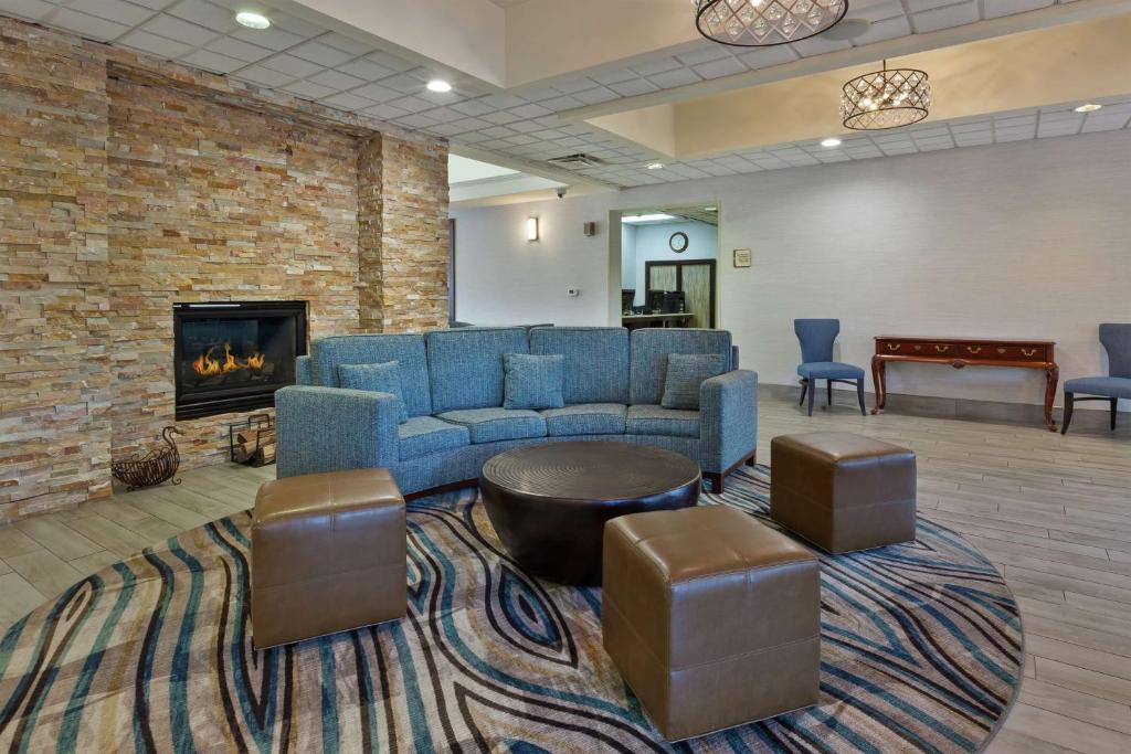 Homewood Suites by Hilton Chesapeake - Greenbrier photo 3