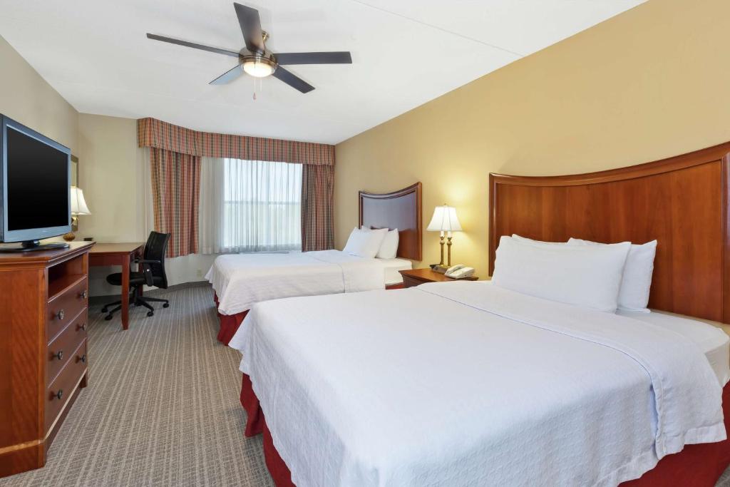 Homewood Suites by Hilton Chesapeake - Greenbrier Room Type - One-Bedroom Queen Suite with Two Queen Beds - Non-Smoking