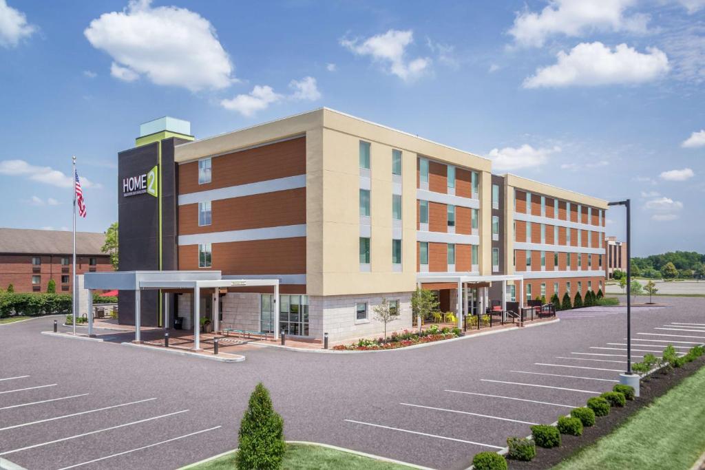 Home2 Suites by Hilton Indianapolis Northwest image