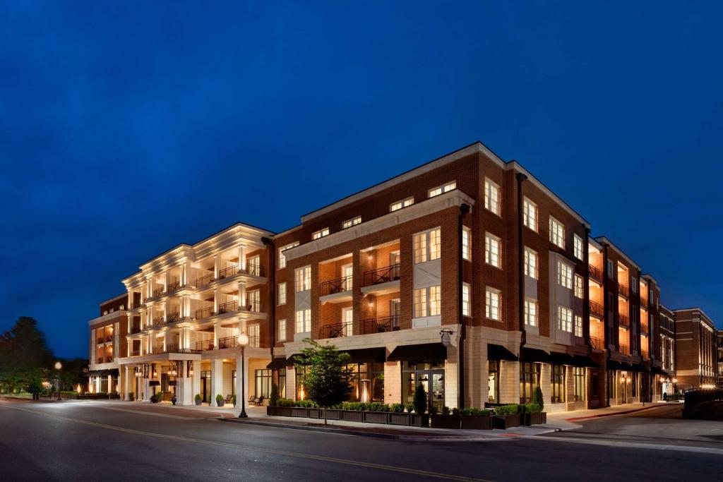 The Harpeth Downtown Franklin, Curio Collection by Hilton photo 4