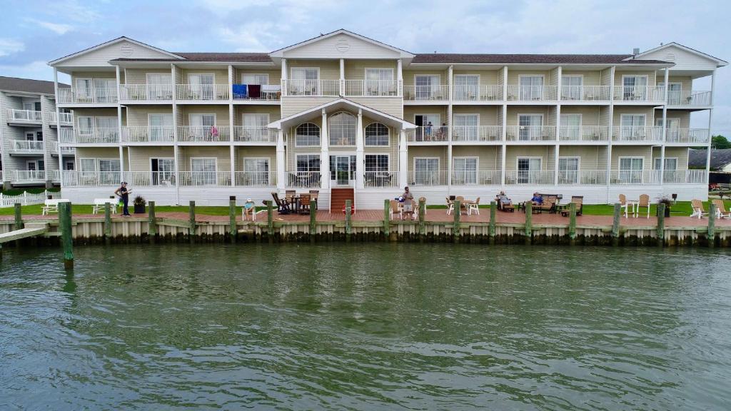 Hampton Inn & Suites Chincoteague-Waterfront, Va photo 1