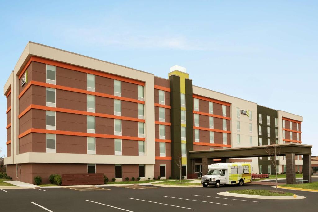 Home2 Suites by Hilton Chantilly Dulles Airport image