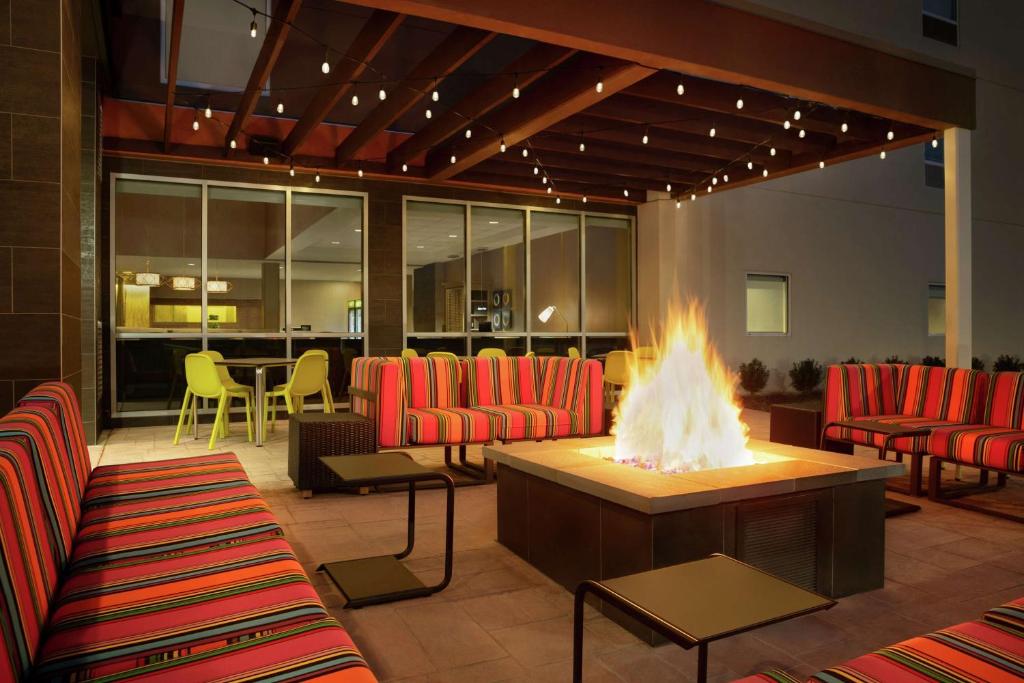 Home2 Suites By Hilton Chantilly Dulles Airport photo 1