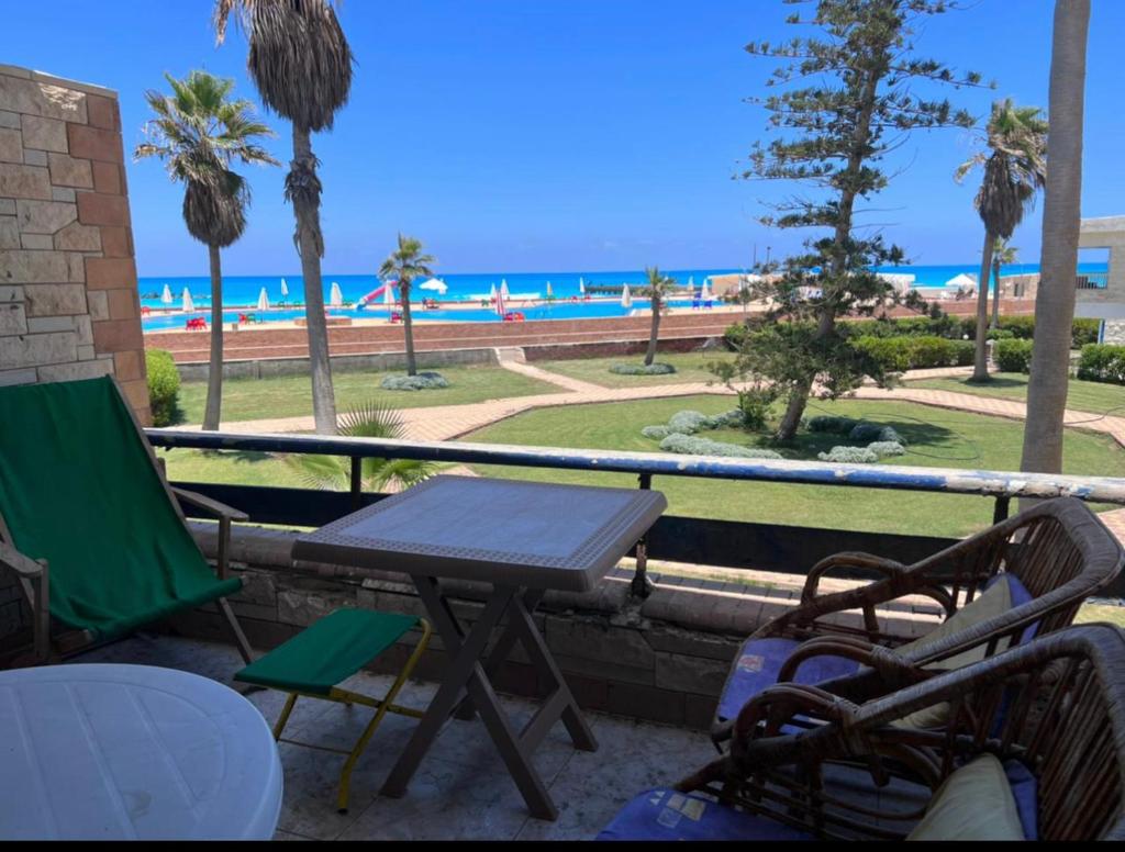 North coast Apt 3BR 1Ba Waterfront Fabulous View قريه مارابيلا مباشر على البحر