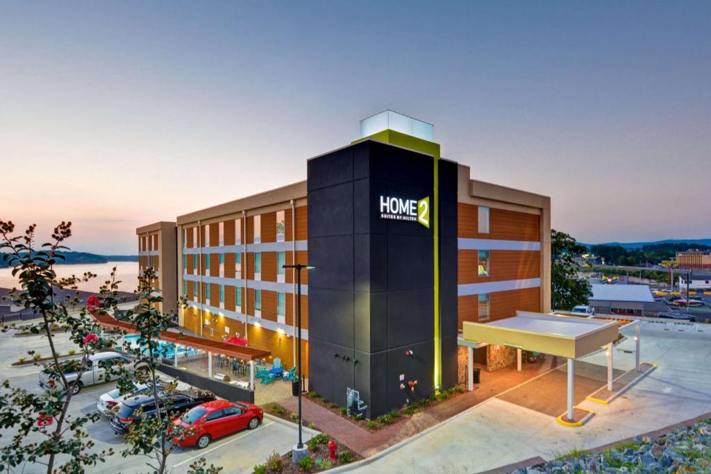 Home2 Suites by Hilton Hot Springs image