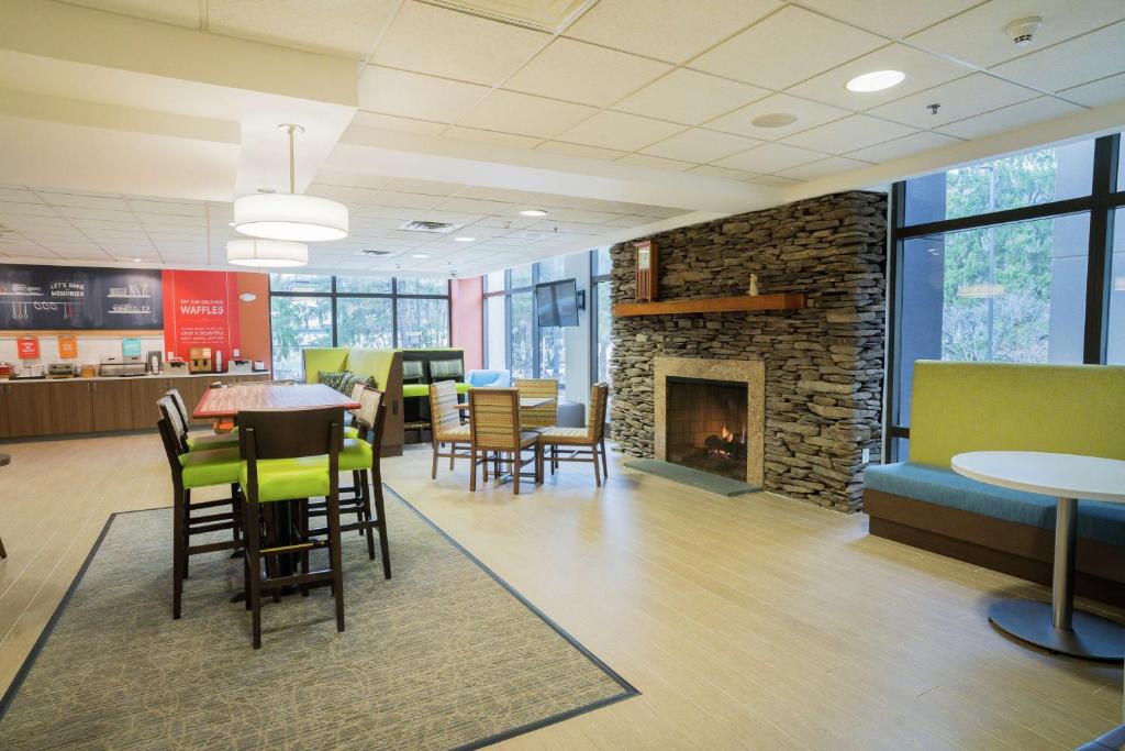 Hampton Inn Clarks Summit photo 2