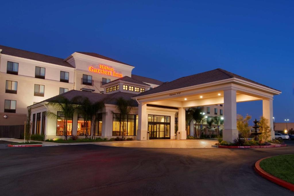 Hilton Garden Inn Sacramento Elk Grove image