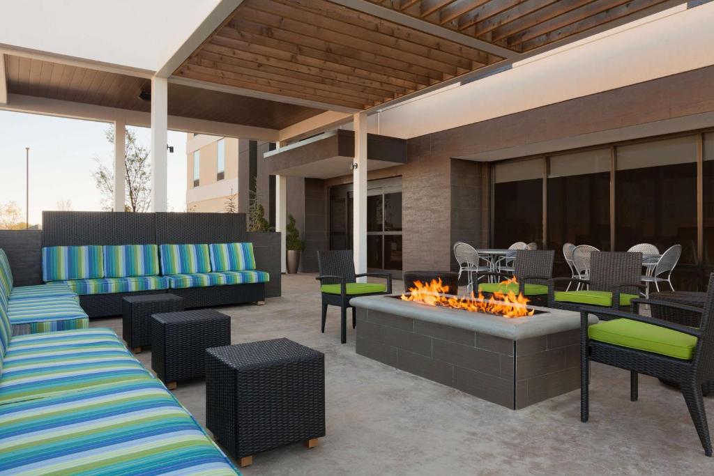 Home2 Suites by Hilton Oklahoma City South photo 2