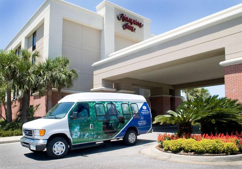 Hampton Inn Pensacola-Airport photo 2