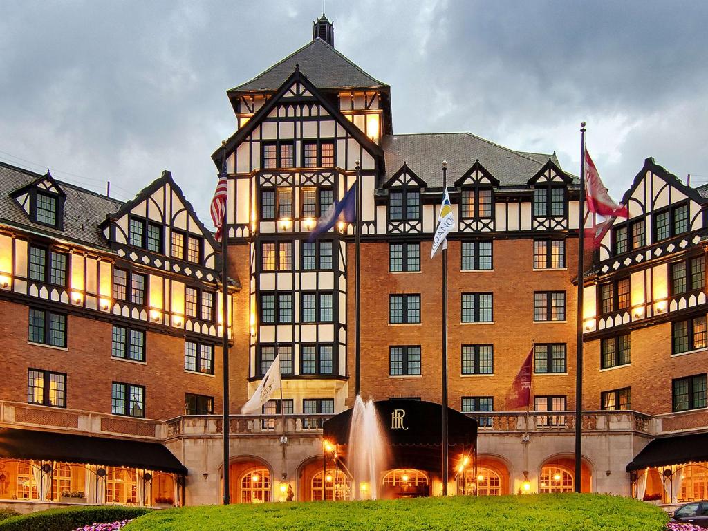Hotel Roanoke & Conference Ctr, Curio Collection by Hilton image