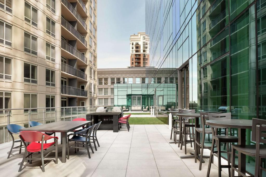 Hilton Garden Inn Chicago Downtown South Loop photo 2