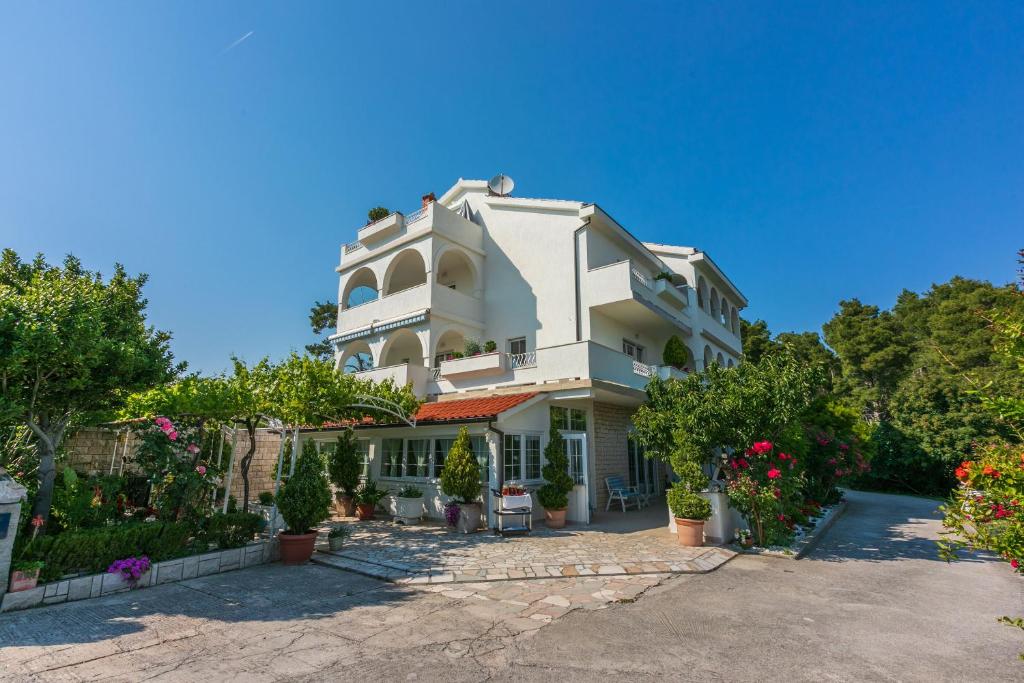 Apartments Petar