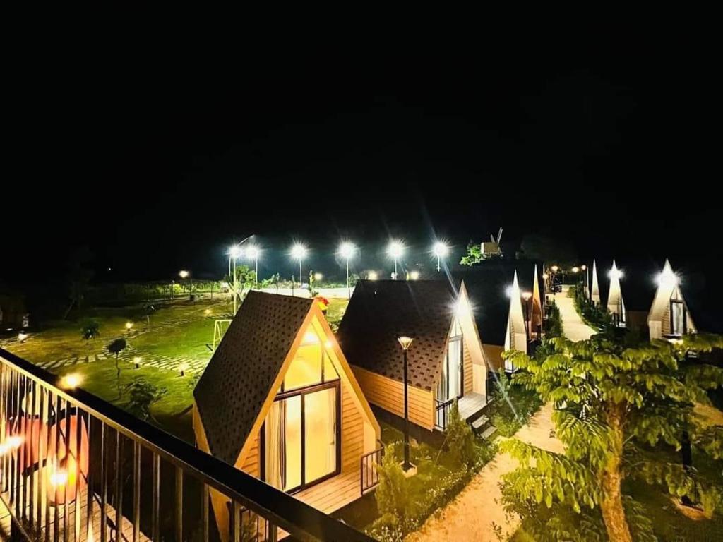 Caofong Glamping Village Hoà Bình