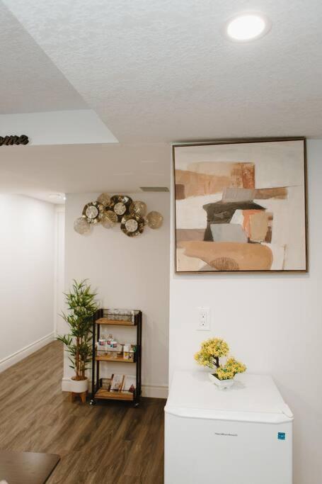 Feeling Home, while away photo 2