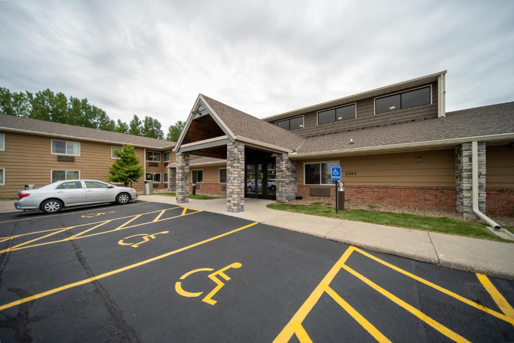 AmericInn by Wyndham Ames photo 1