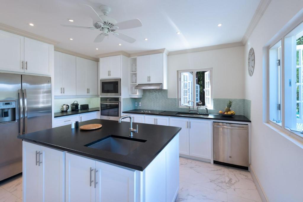 Porters Villa by Blue Sky Luxury photo 3