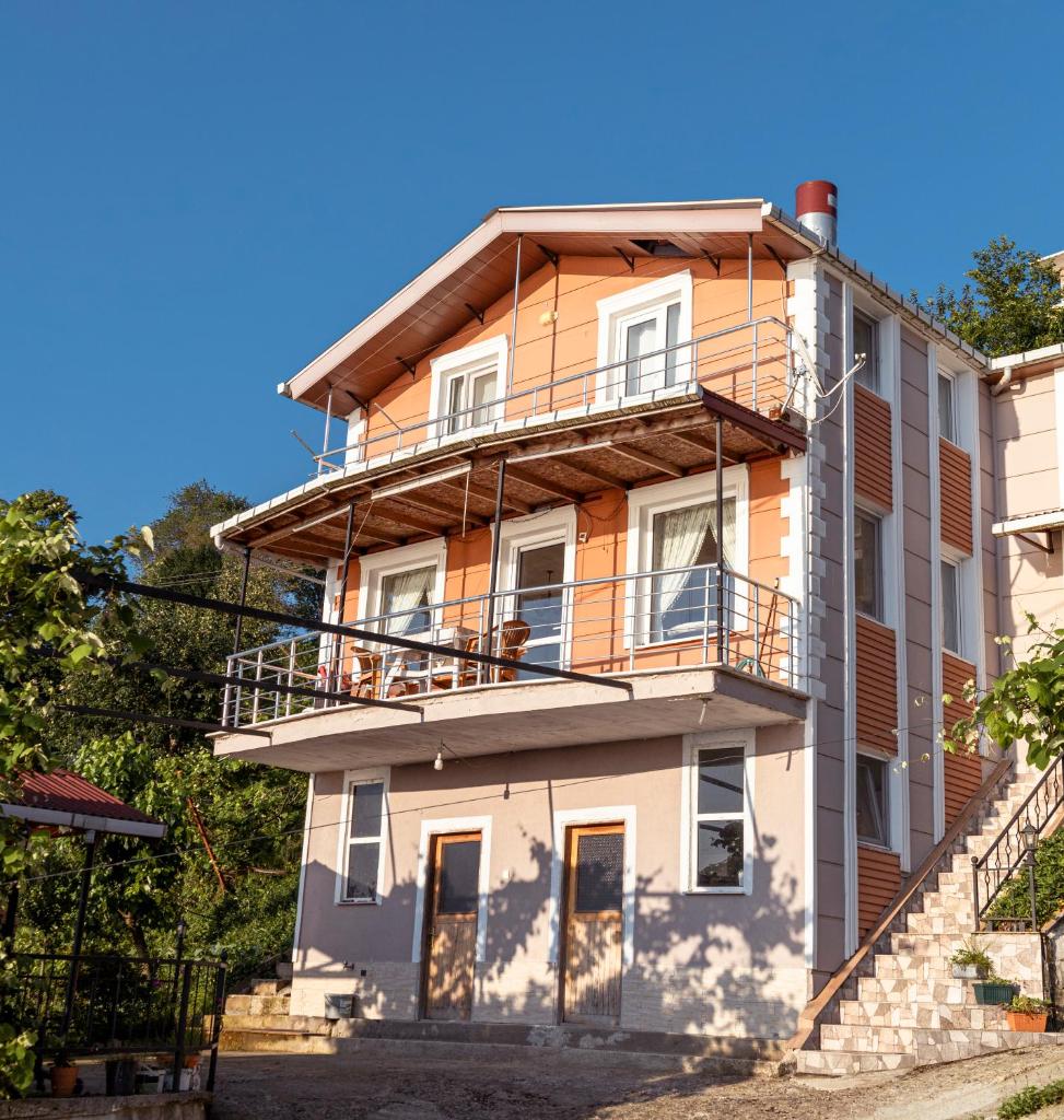 komika konaklama bungalov