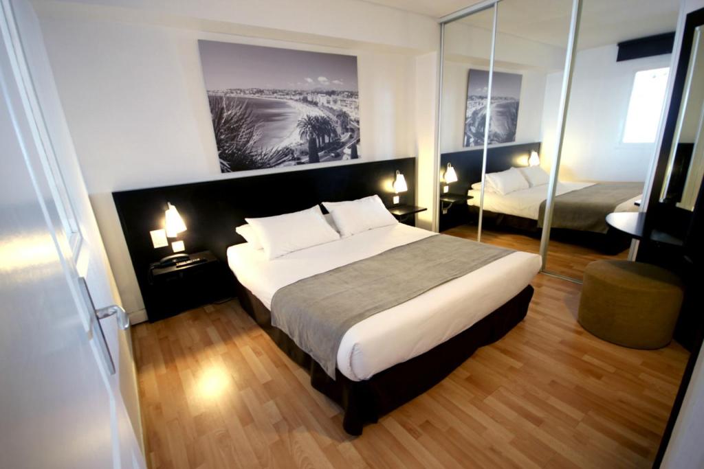 Апартаменты (Апартаменты с 1 спальней и видом на море (6 взрослых)), Aparthotel Adagio Nice Promenade des Anglais