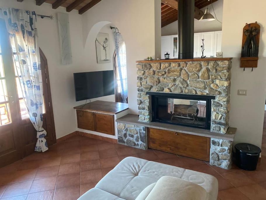 Casa Conella, tipico casolare tra le colline photo 2