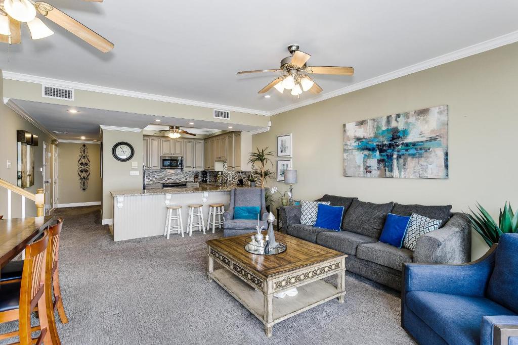 469 Fort Pickens Rd photo 3