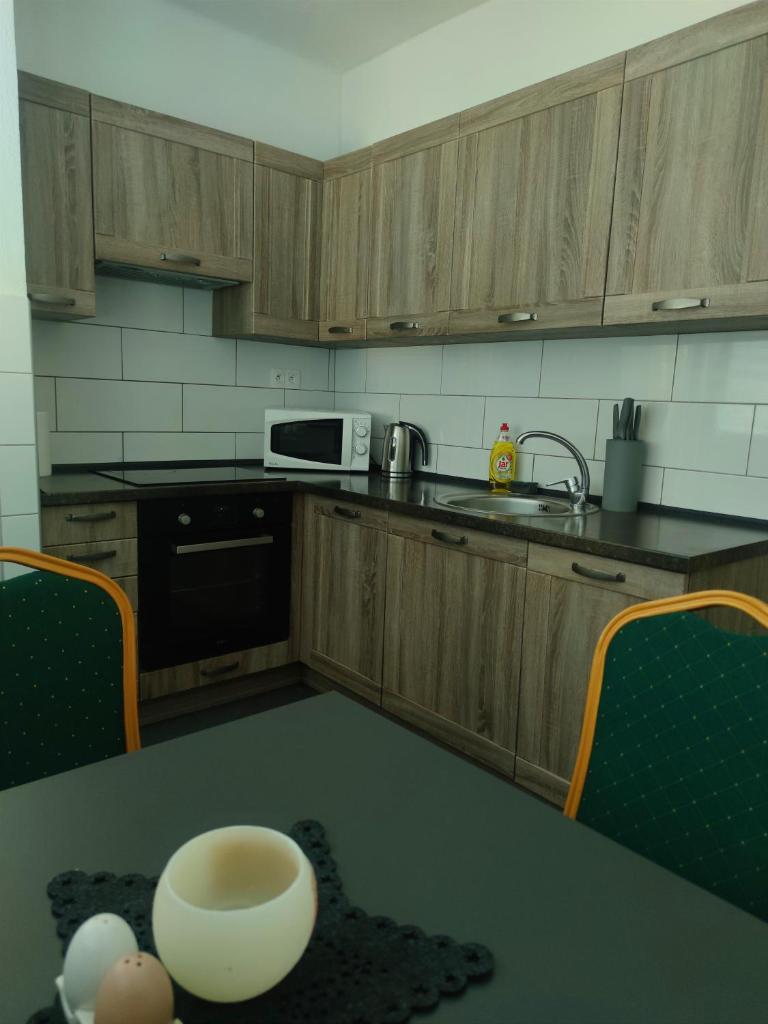 Apartmán v tichej časti blízko centra Levice photo 4