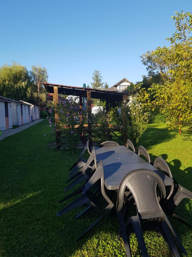 Napraforgó Apartmanok photo 4