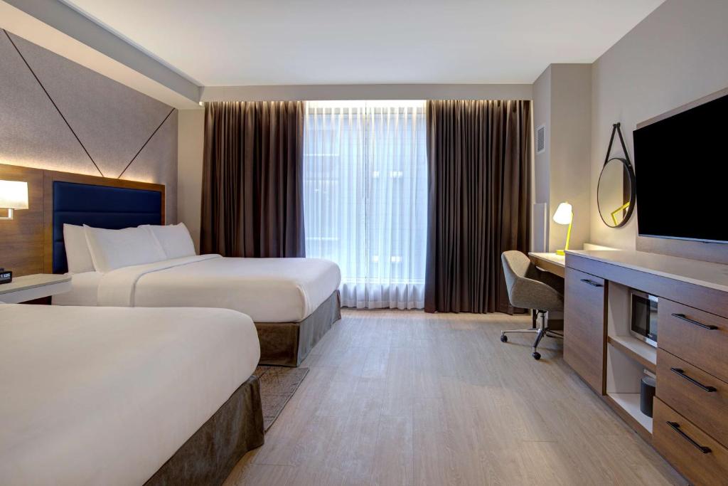 Hampton Inn Montreal Downtown - Tap to explore photos