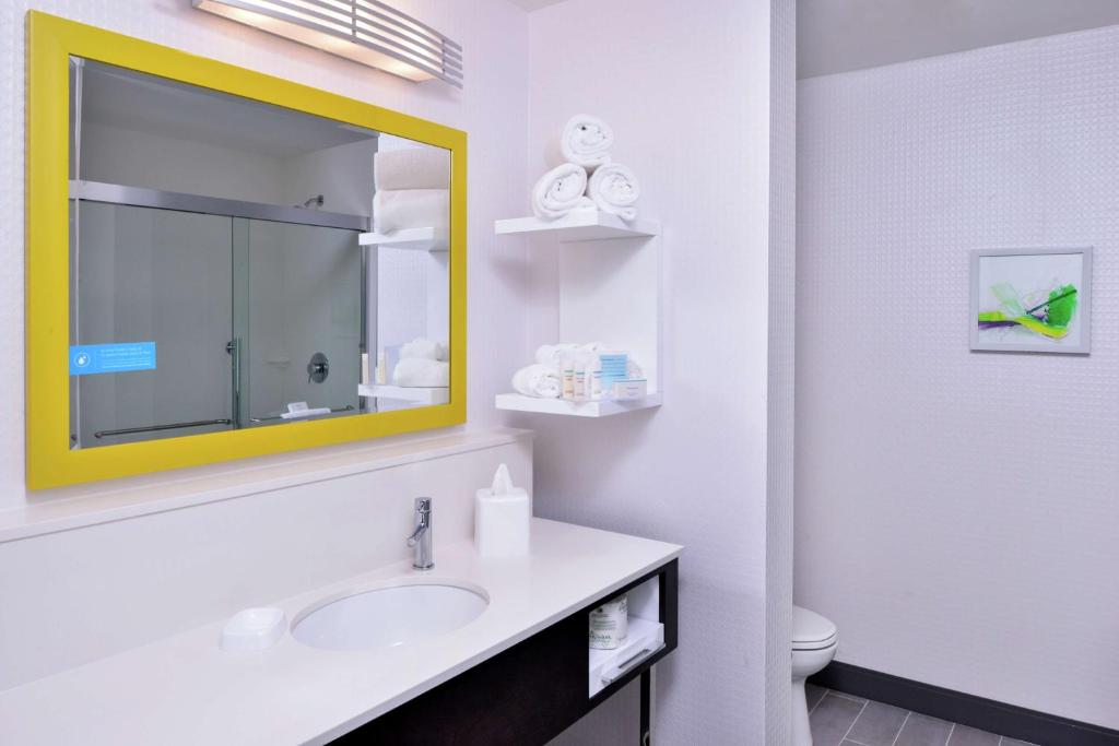 Hampton Inn and Suites Atlanta/Marietta Room Type - Queen Room with Two Queen Beds - Non-Smoking