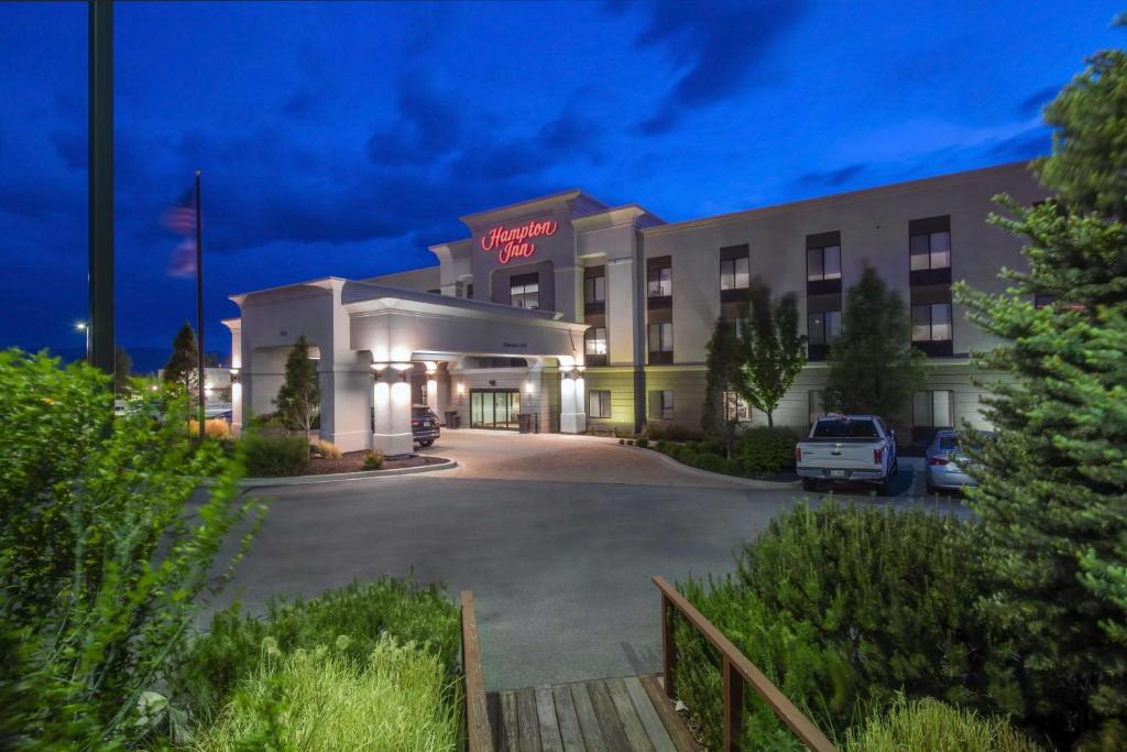 Hampton Inn by Hilton Lehi-Thanksgiving Point - Tap to explore photos