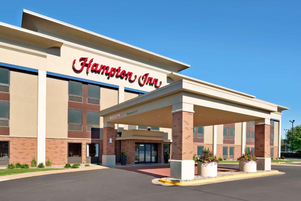 Hampton Inn By Hilton Wausau image