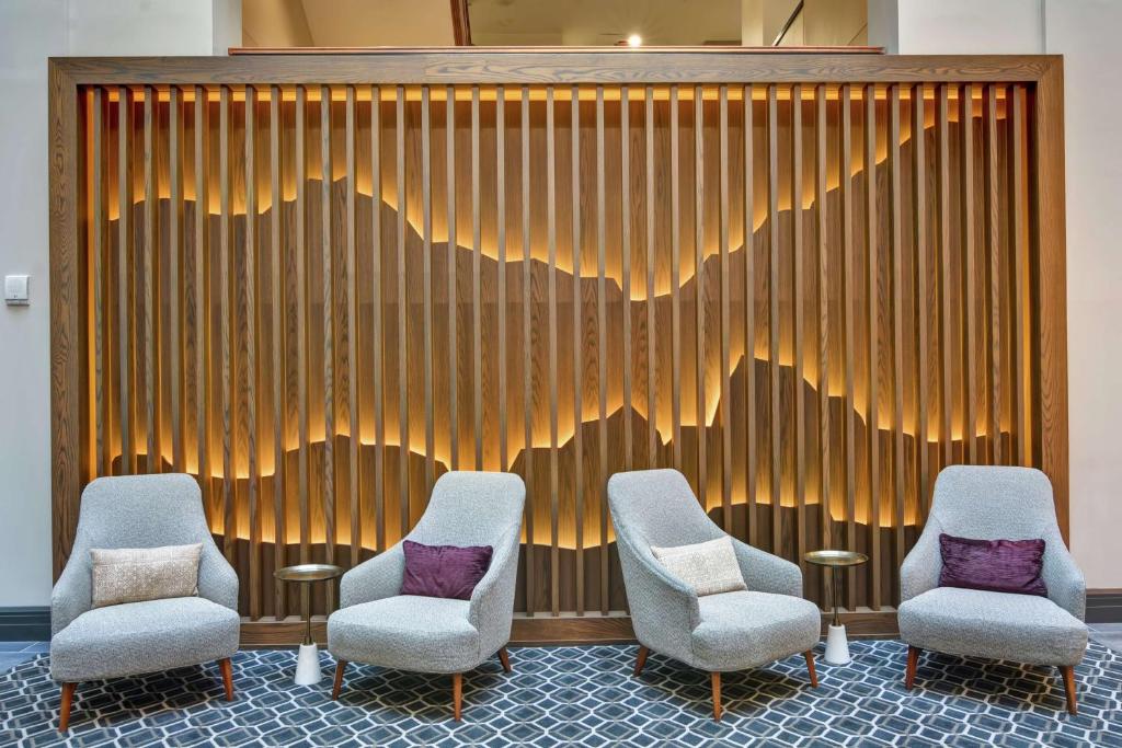 The Cincinnatian Curio Collection by Hilton photo 3