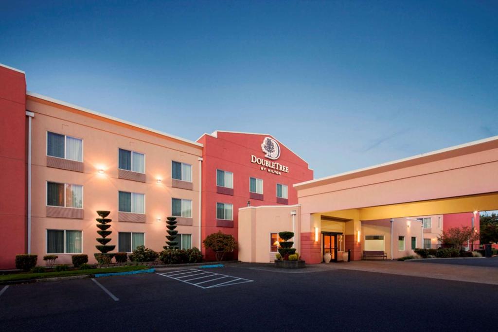 DoubleTree by Hilton Vancouver photo 2