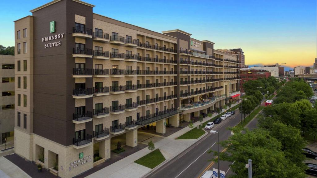 Embassy Suites by Hilton Grand Rapids Downtown,MI image