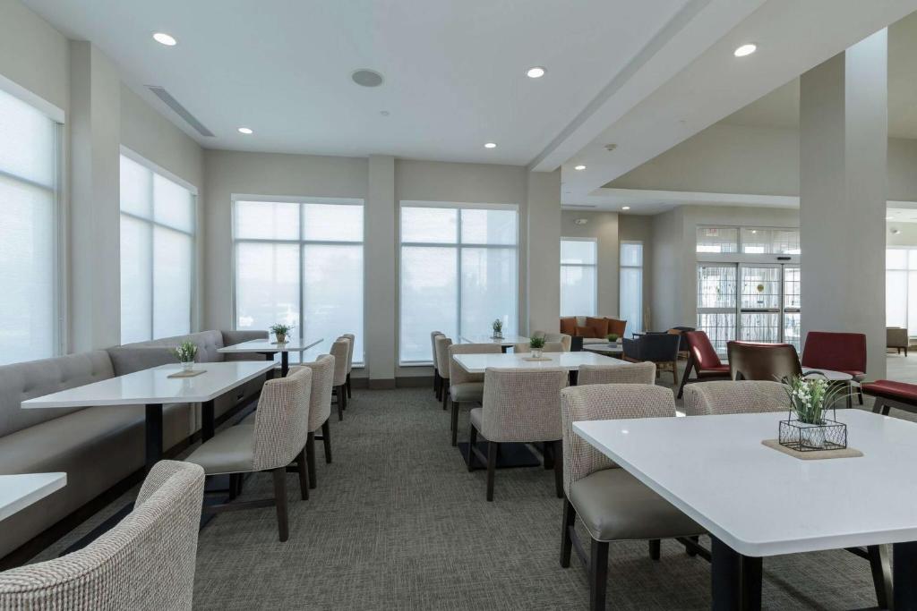 Hilton Garden Inn Elkhart photo 4