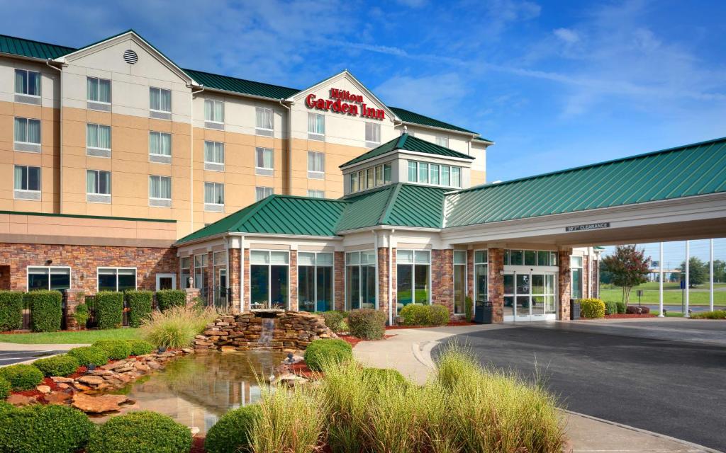 Hilton Garden Inn Clarksville image