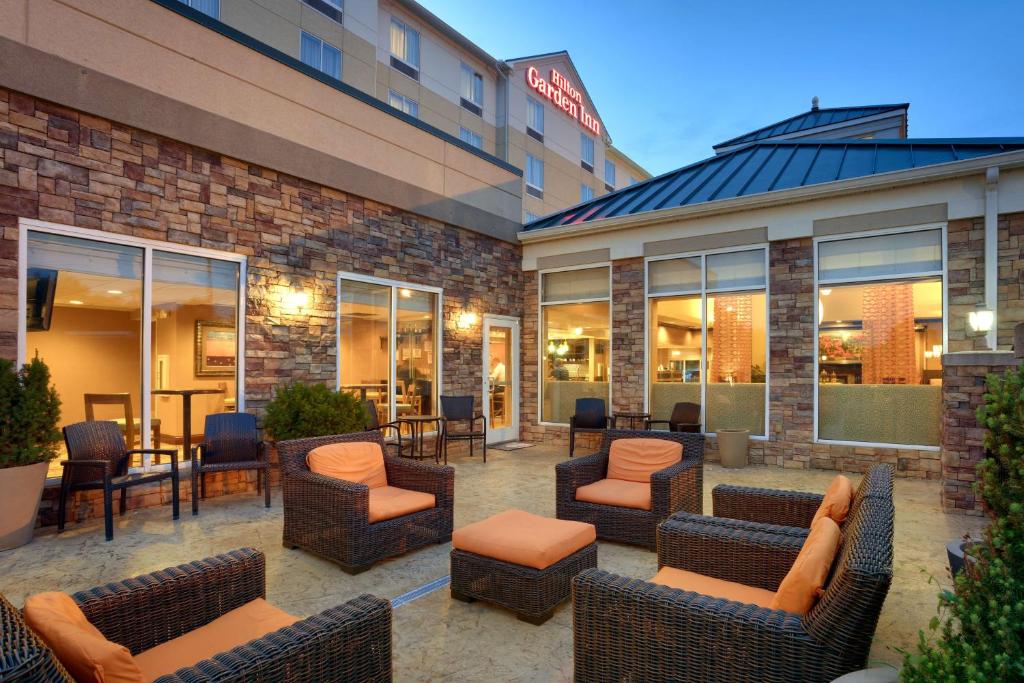 Hilton Garden Inn Clarksville photo 1