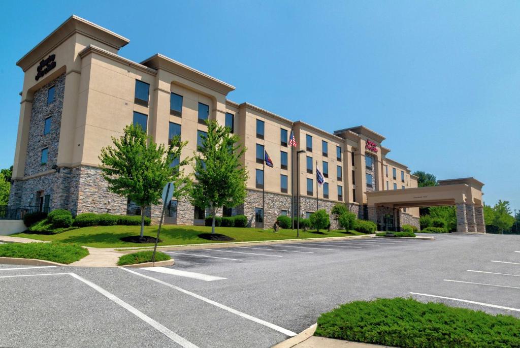 Hampton Inn & Suites Chadds Ford image