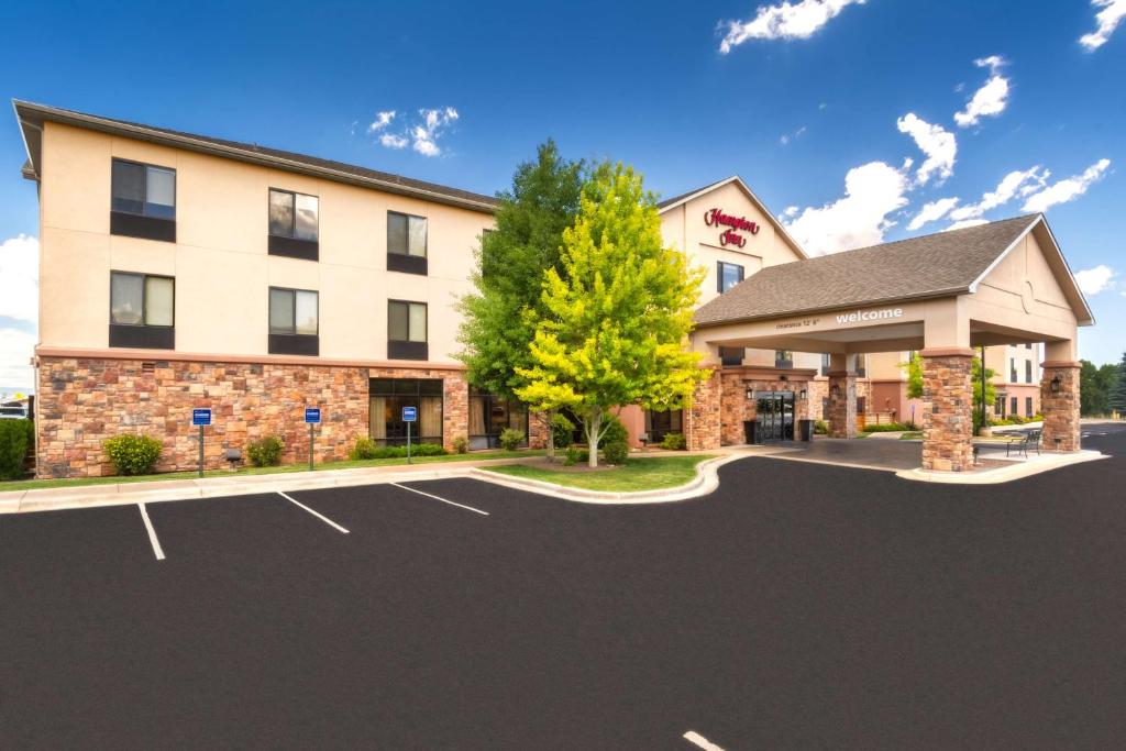 Hampton Inn Laramie image