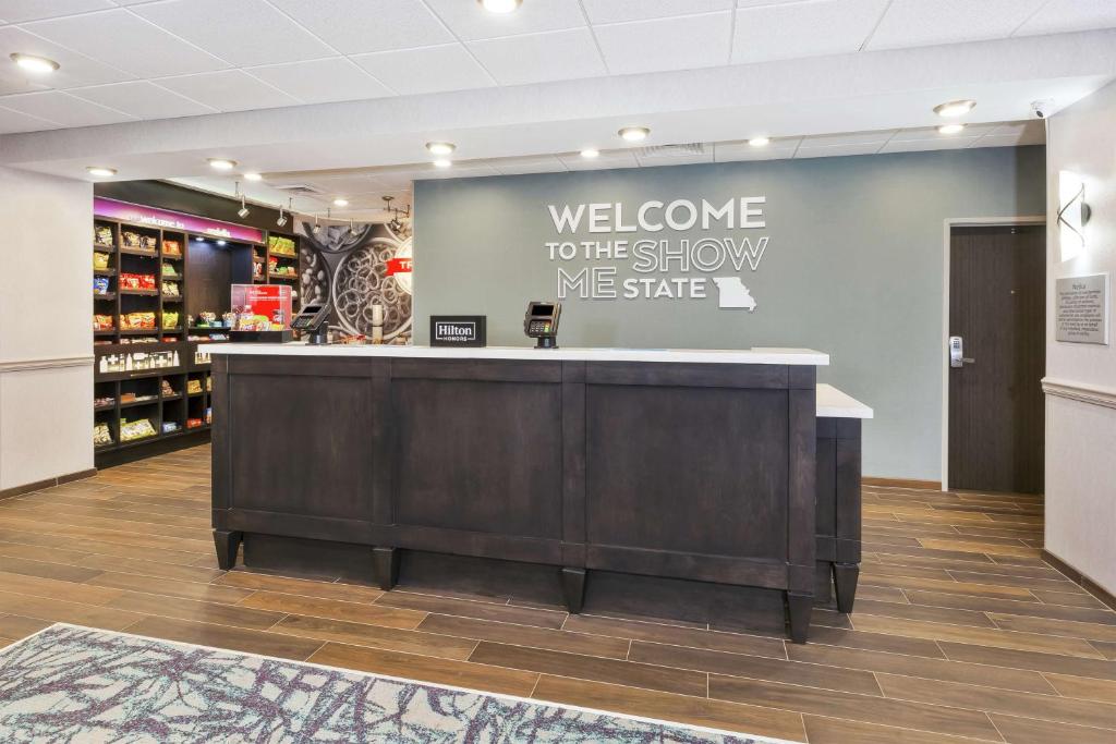 Hampton Inn Sedalia photo 2