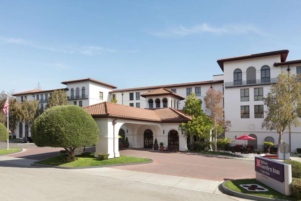Hilton Garden Inn Cupertino image